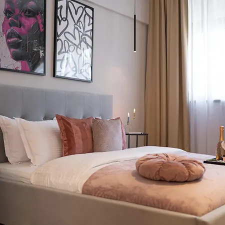 Modern 3br Lofts - Contemporary Design By Calea Victoriei Boekarest