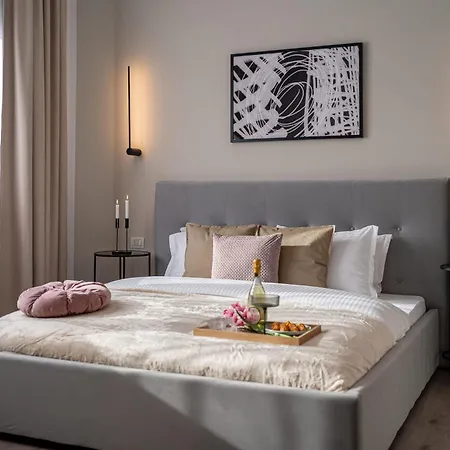 Modern 3br Lofts - Contemporary Design By Calea Victoriei * Boekarest