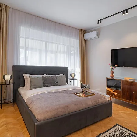 Modern 3br Lofts - Contemporary Design By Calea Victoriei